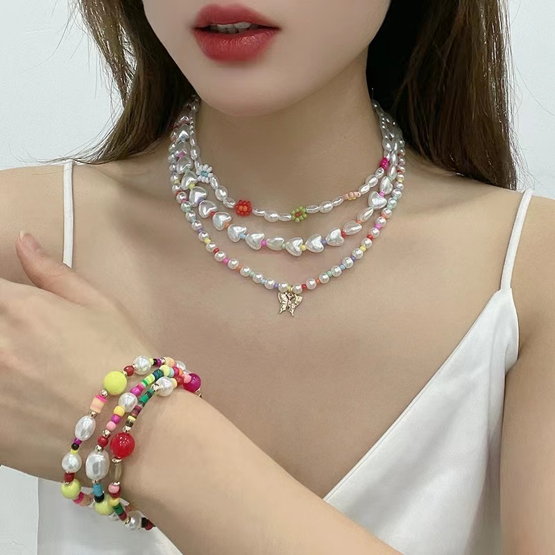 Colored Pearl collarbone chain Bohemian short pearl pendant necklace